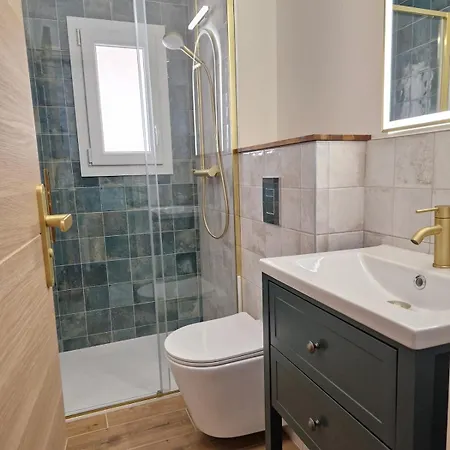 4 Personnes - 2 - Avec Jardin Privatif شقة