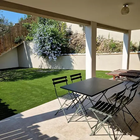 4 Personnes - 2 - Avec Jardin Privatif شقة *